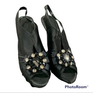 Moda Questa platform heels